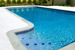 Bluestone-Coping-with-Concrete-Pool-Deck
