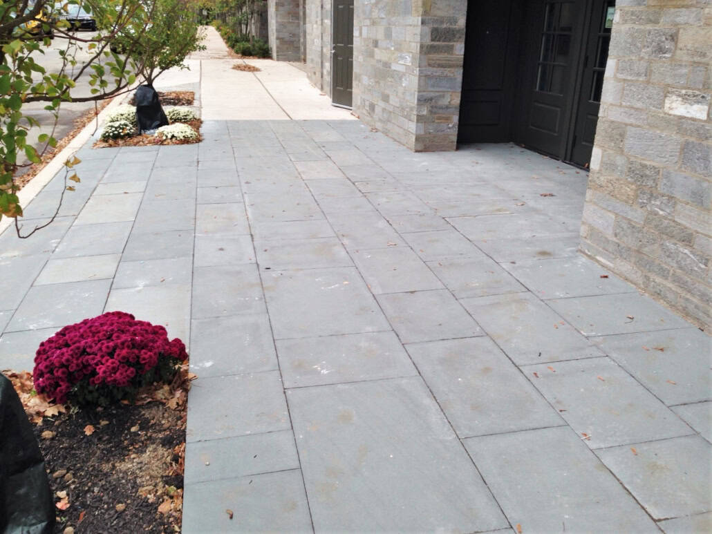 Thermal Bluestone set in European Pattern